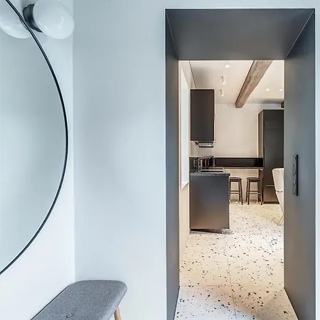 City, 17 Free Street Parking Appartement