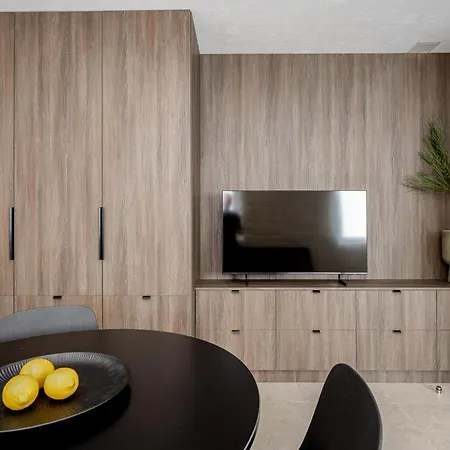 City, 17 Free Street Parking Appartement *