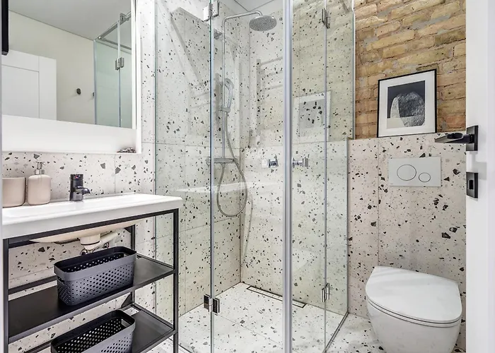 Apartman City, 17 Free Street Parking