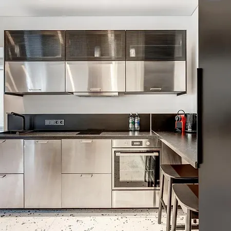 City, 17 Free Street Parking 公寓